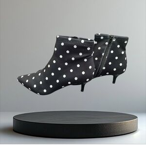 NEW Betsey Johnson Polka Dot Booties Women’s Size 8.5 M Black & White Colors.